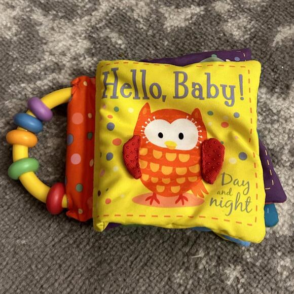Manhattan Toy- Hello Baby Cloth Books - Picture 6 of 8
